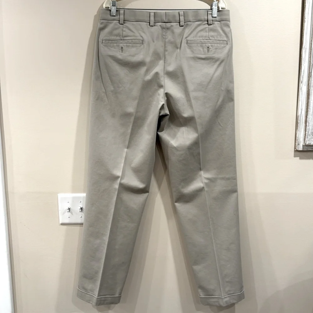 🔥Brooks Brothers Light Gray Chinos🔥